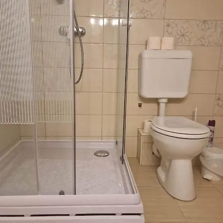 Dora Apartman