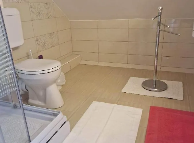 Dora Balatonkeresztur